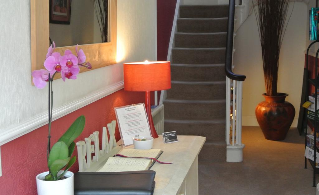 Burleigh Guest House Ландъндо Екстериор снимка