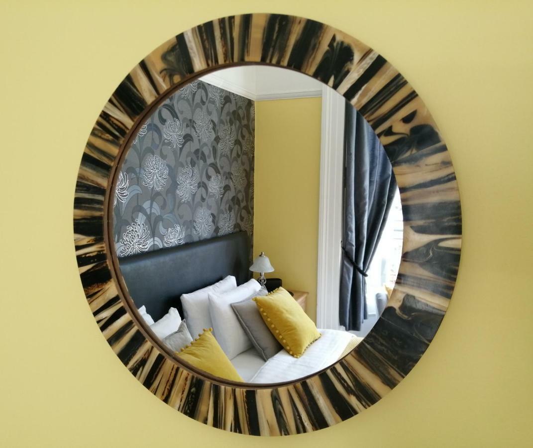 Burleigh Guest House Ландъндо Екстериор снимка